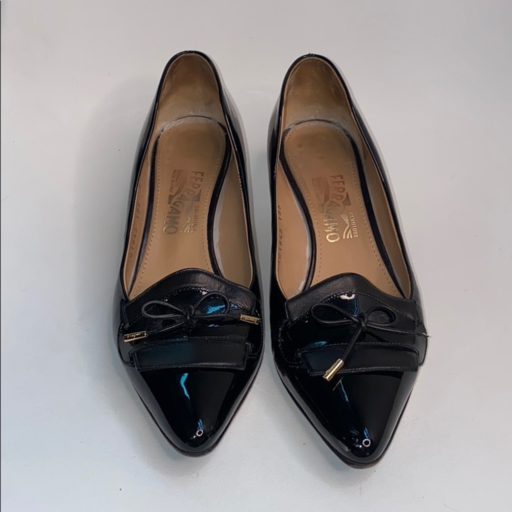 Ferragamo black bow patent kitten heels 8 B - Picture 2 of 16